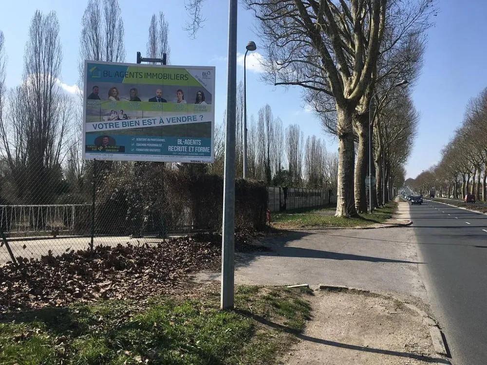 Panneaux publicitaires